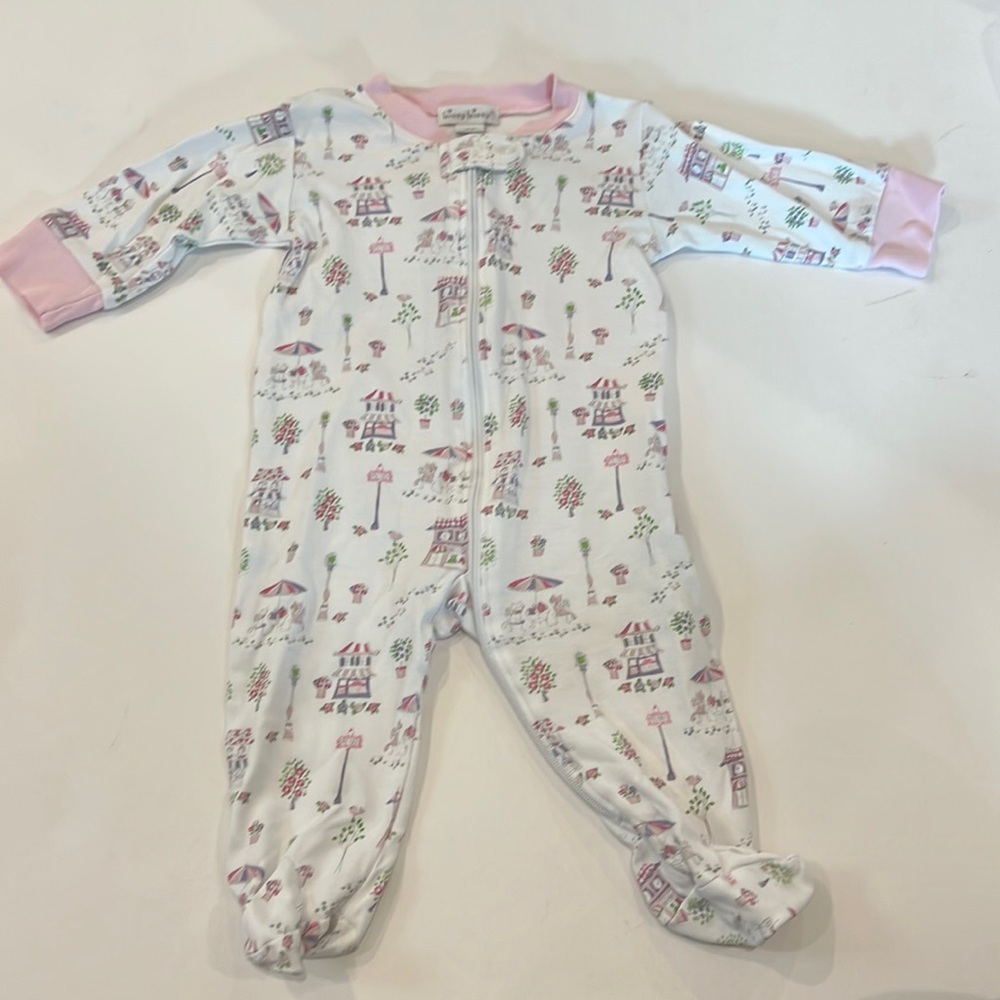 Kissy kissy pajamas